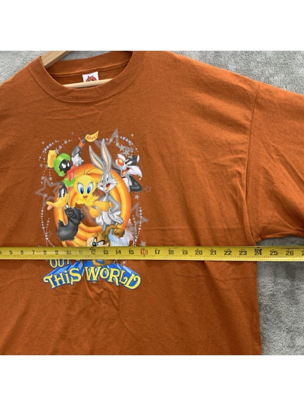 Vintage Looney Tunes Shirt Mens XL Orange Out Of This World Cartoon Characters - Picture 3 of 7
